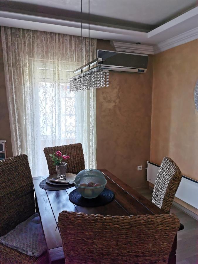 Lux Apartman Lena Belgrade Exterior photo